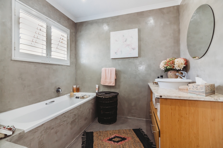 3 Bedroom Property for Sale in Blanco Western Cape